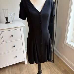Elegant Monkl Black Button-Down Dress S